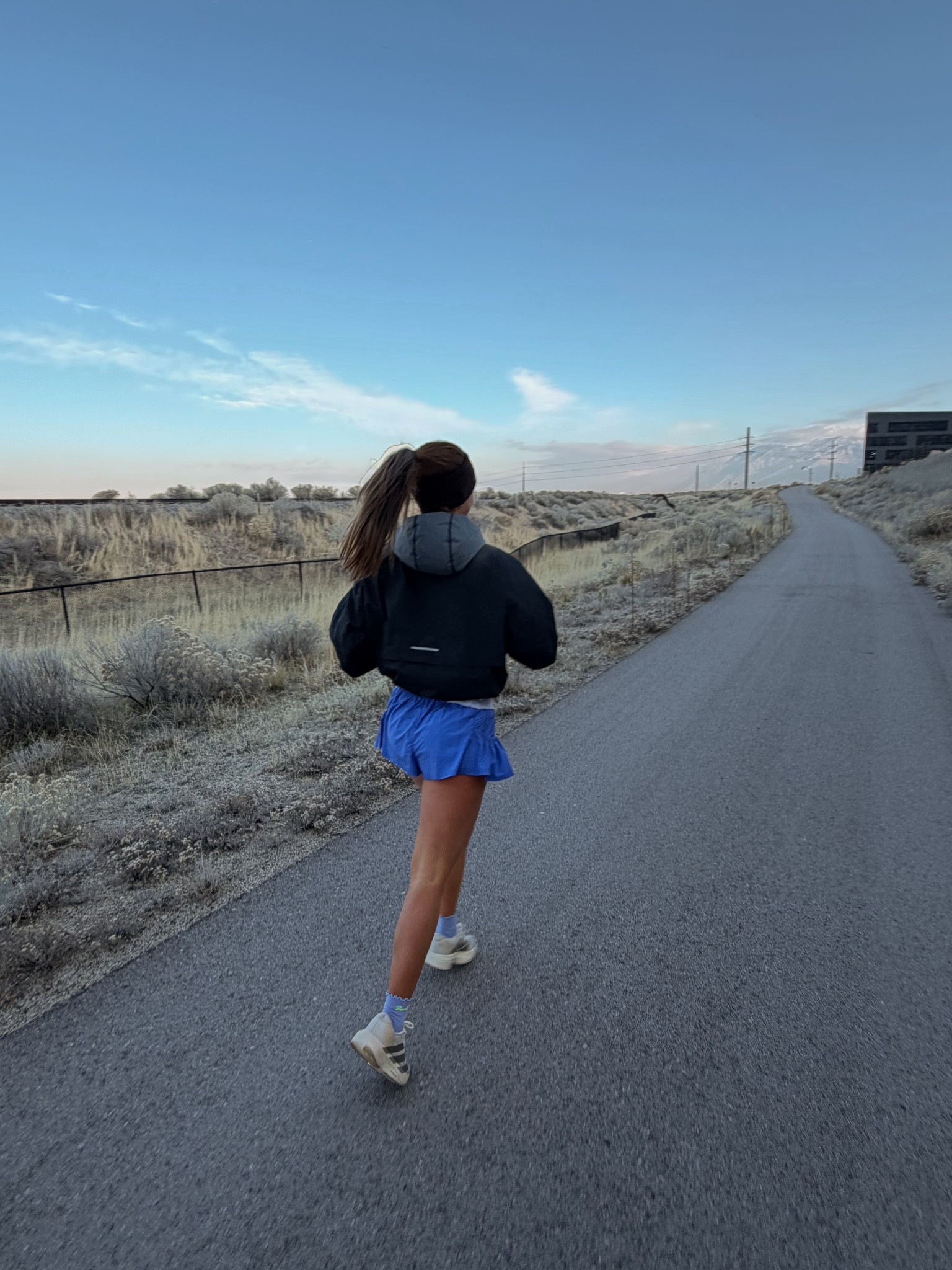 chilly run this morning ❄️🥶

#LTKfitnessgoals #LTKActive #LTKFindsUnder100