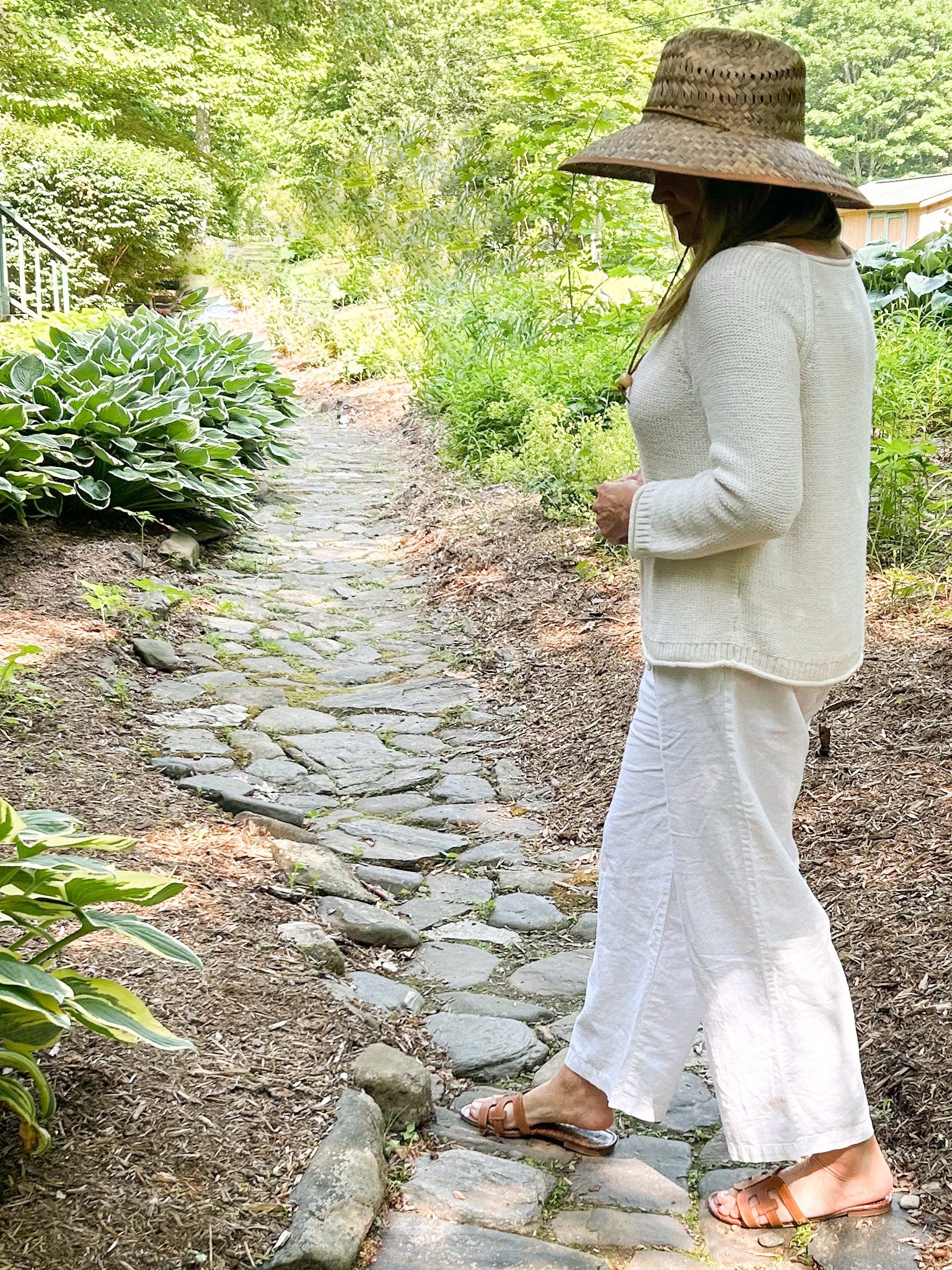 Linen pants & cotton sweater - perfect for a cozy weekend


#LTKstyletip #LTKunder50 #LTKshoecrush