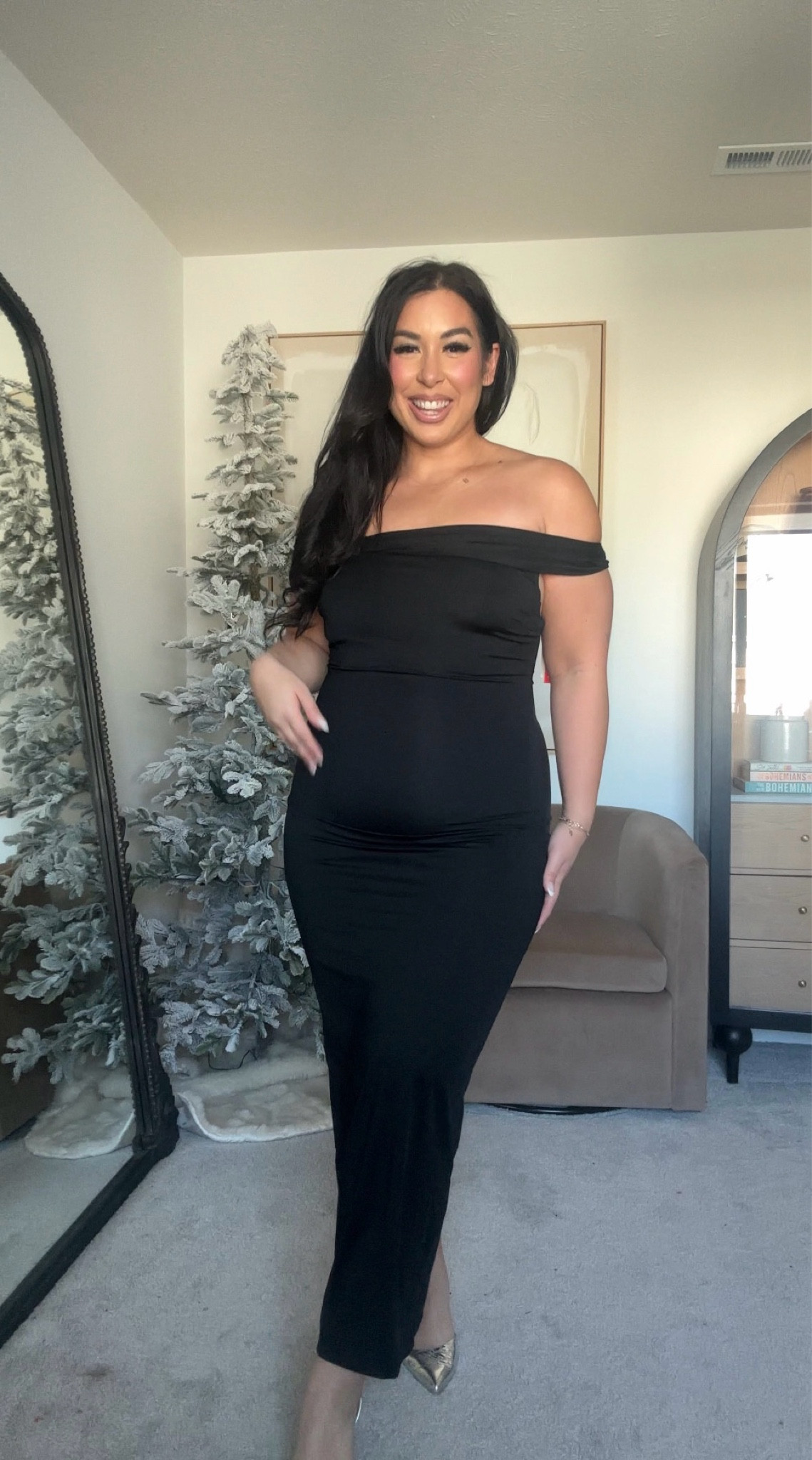 Midsize holiday dress!
-
-
-
Midsize outfit inspo, midsize fashion, fall fashion, fall trends, holiday outfit inspo, trendy fashion, holiday dresses, winter wedding guest dress

#LTKMidsize #LTKSeasonal #LTKHoliday