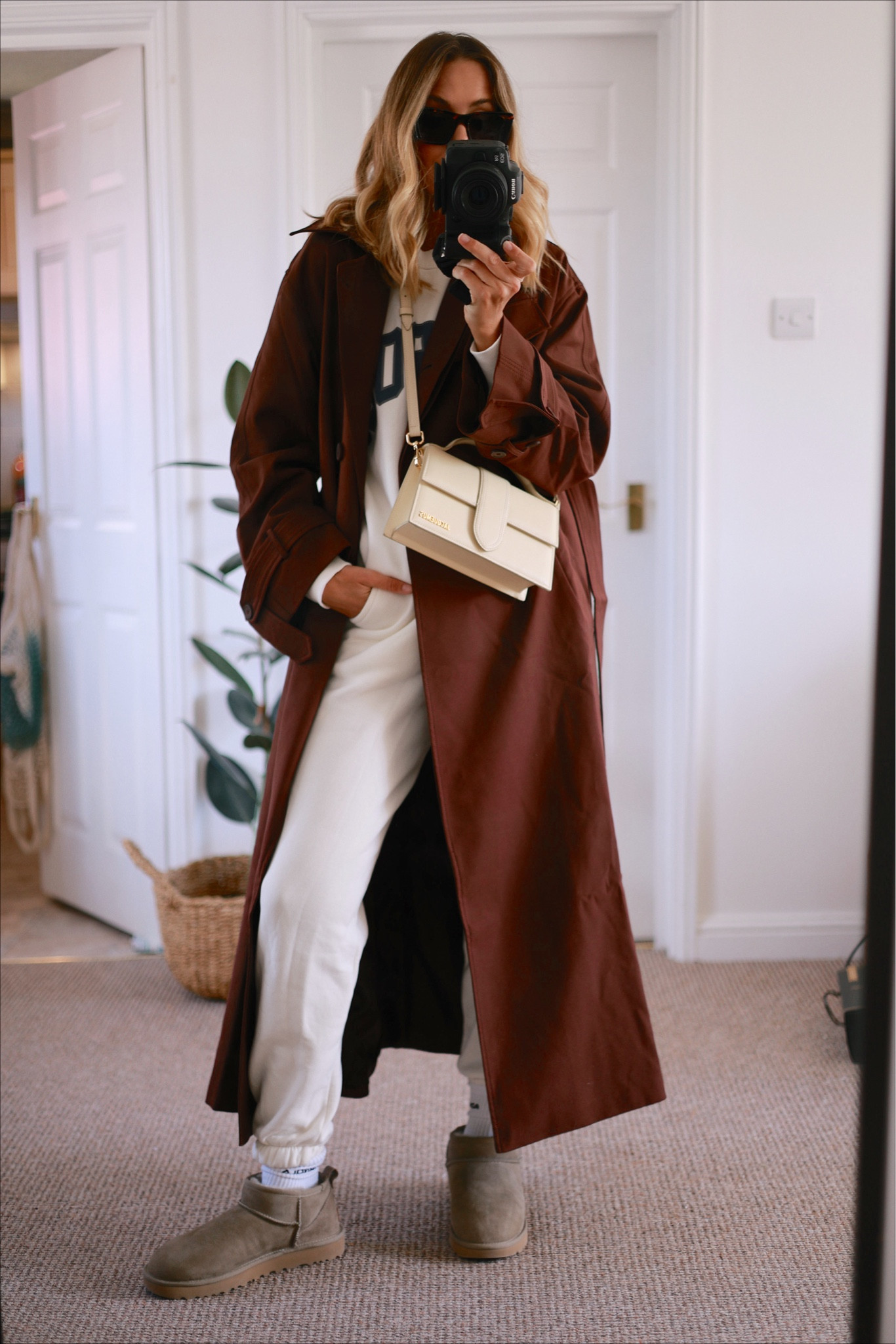 Trench coat
Ugg ultra minis 
Jacquemus Bag
10% off Farfetch until 16.10 with: TIERNEY

#LTKstyletip #LTKeurope #LTKSeasonal
