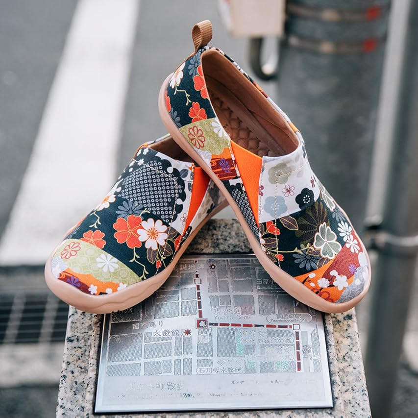 Post by UIN | Amazon (US)