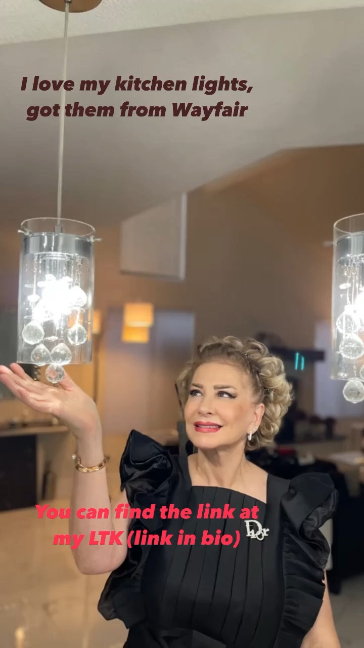 I love my kitchen lights, got them at @wayfair

#LTKHoliday #LTKhome #LTKfamily