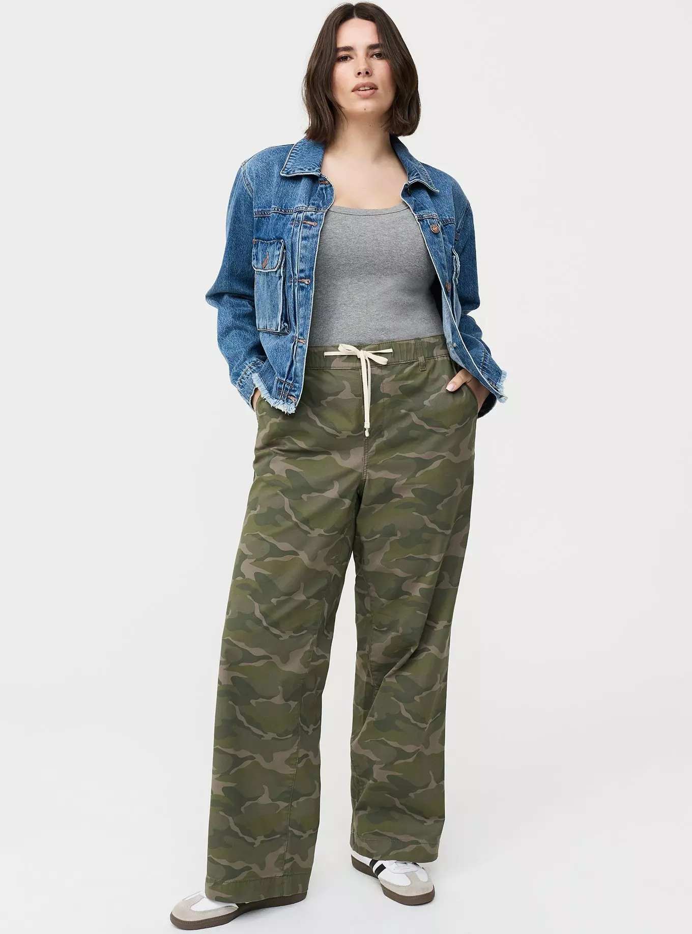 Pull-On Weekend Wide-Leg Mid-Rise Pant | Torrid (US & Canada)