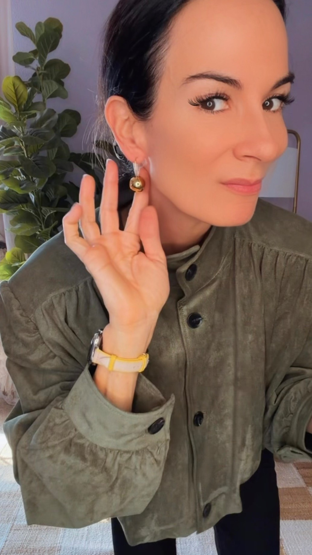 Effortless. Polished. On repeat. ⚡️
This is how I get dressed when I want zero fuss and all the impact.

Wearing XS top and 

#NicoleColeeStyle
#RutiStyle
#EffortlessChic
#ModernClassic
#StyledOnRepeat



#LTKootd #LTKdayinmylife #LTKgrwm