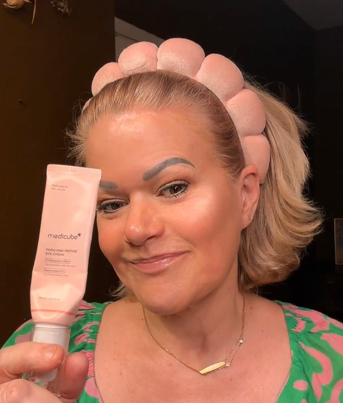 Are you a fan of #KoreanSkinCare? #Medicube has absolutely cornered the market in fabulous anti-aging products that help #hydrate and #firm at the same time. Their #PDRN Pink Peptide Eye Cream uses #retinol with 99% purity to help with fine lines. They also added PDRN and Niacinamide for discoloration. This lightweight formula visibly smooths fine lines within just a few weeks. It also helps maintain your skin’s elasticity around the delicate eye area. #koreanskincare #finelines #antiaging


#LTKmomlife #LTKBeauty #LTKselfcare