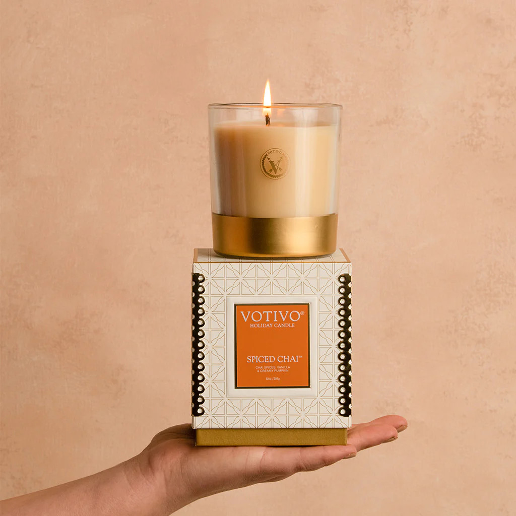 Holiday 10oz Candle-Spiced Chai | Votivo