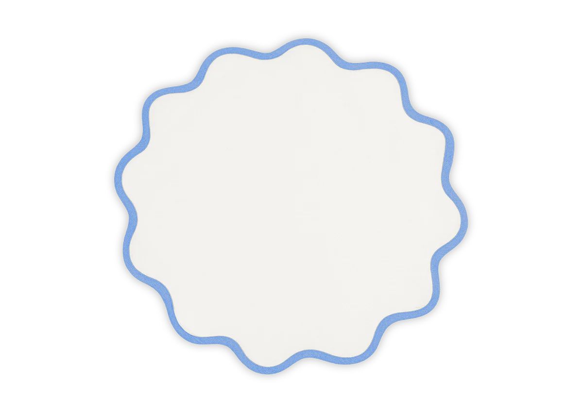 Scallop Edge Circle Placemat, Set of 4 | Over The Moon