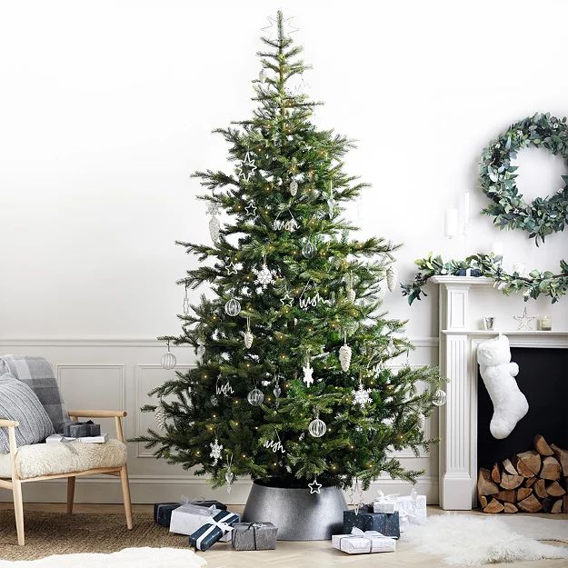 Pre Lit Grand Spruce Christmas Tree – 9ft | The White Company (UK)