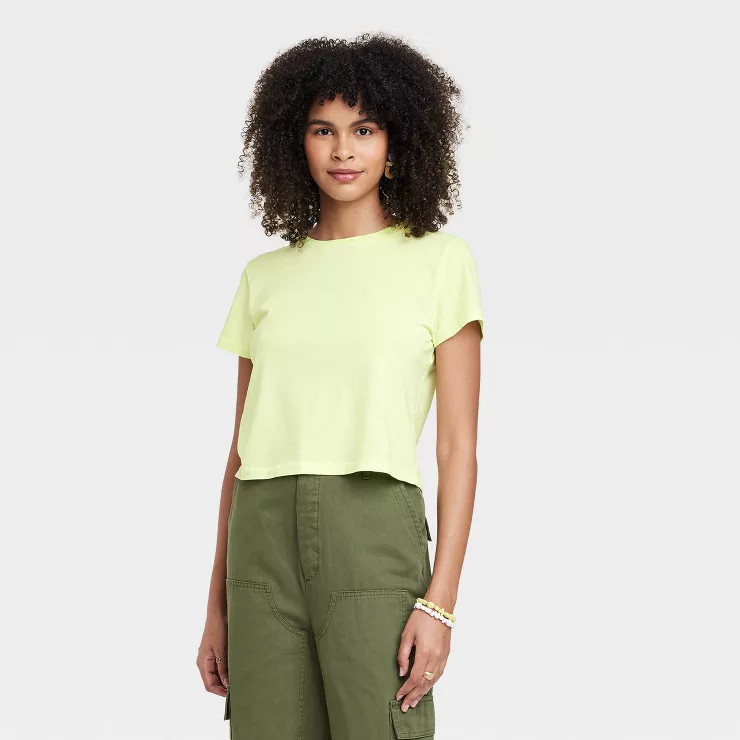 Women's Shrunken Short-Sleeve T-Shirt - Universal Thread™ | Target