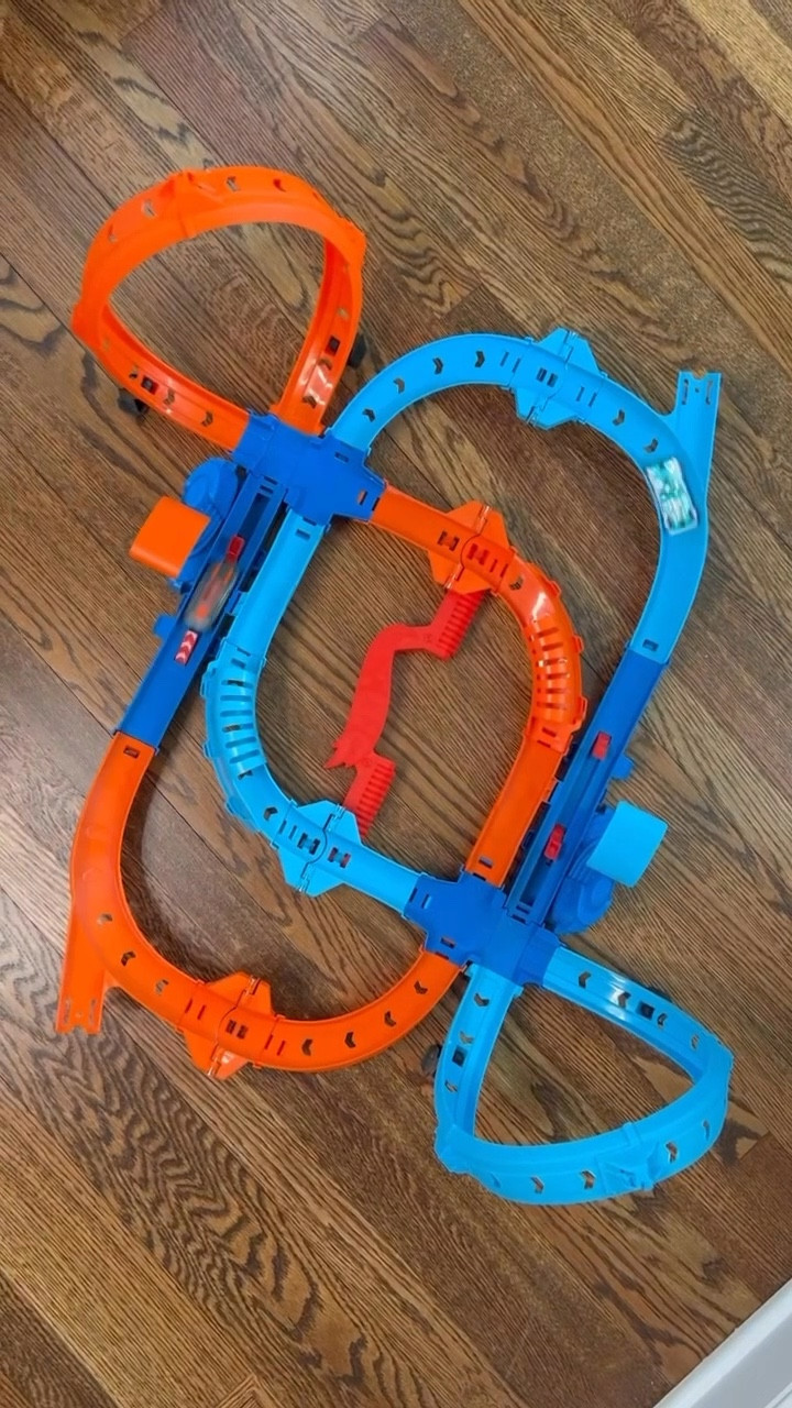 #GiftGuide #ad 🎁 With the holiday’s quickly approaching I want to start sharing a few gift ideas, starting with one of the boy’s favorites, the Hot Wheels Action Ultra Hots Turbo Tubes Trackset from @Target! It’s under $40, two can play at a time, and you can add on other track sets.

#Toys #Target #TargetPartner #HolidayGiftIdea #KidsGifts #TargetFinds

#LTKFindsUnder50 #LTKKids #LTKGiftGuide