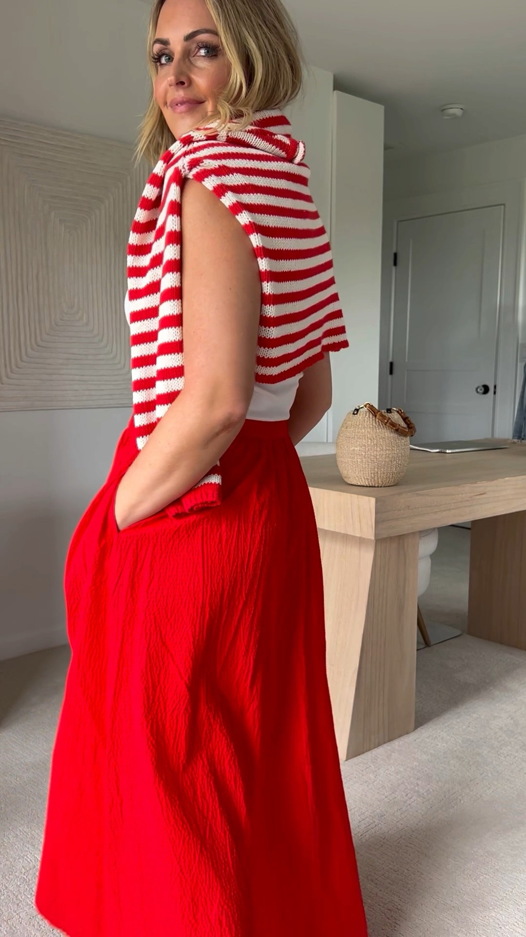 100% cotton Rollneck sweater from Target!

Wearing my treat size small. If you want a or oversized fit size up one. 