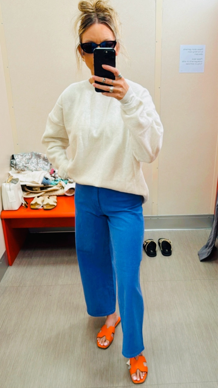 Size up on sweater for a baggy look.
Pants have a lot of stretch so you can size down for a more fitted look. 
I’m 5’7 the inseam on the pants are short 

#momstyle #target #sandals #summer #backtoschool

#LTKPetite #LTKSaleAlert