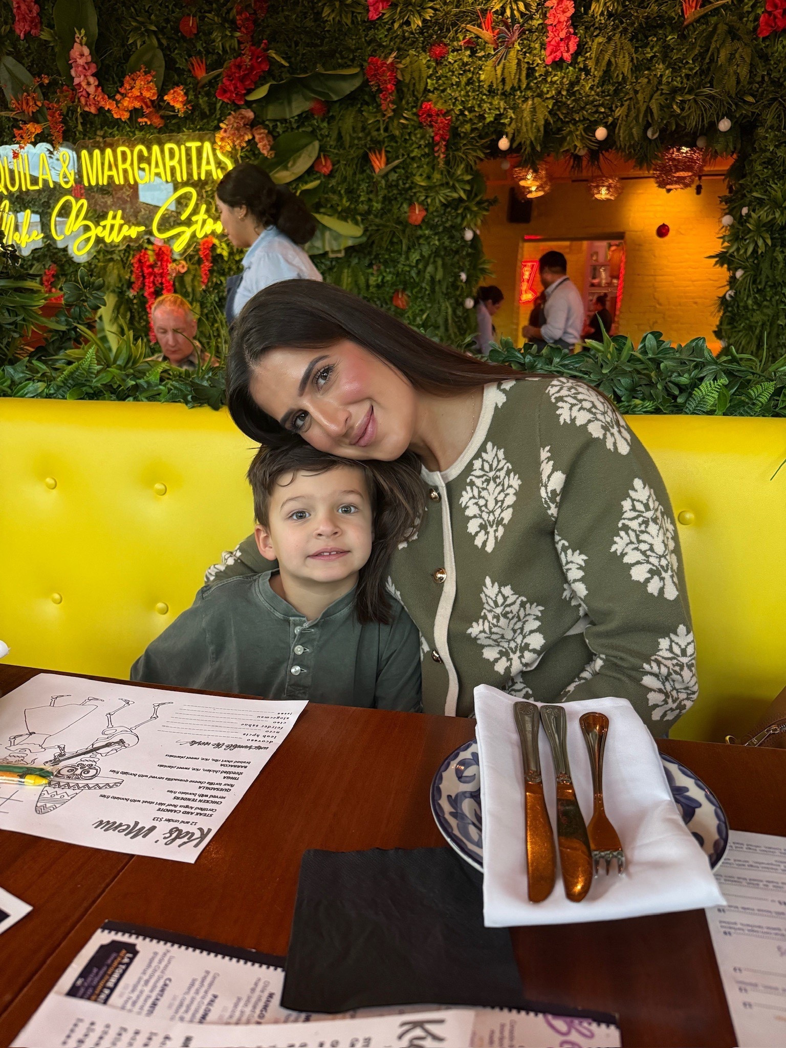 Brunch date 💖

Got this cardigan from a boutique but linked a super similar option!

tts: m, jeans size down 1!

brunch, brunch outfit, boy mom, goy clothing, matching clothing, matching family clothing, brunch outfit inspo, mom style, spring, winter spring transitional outfit, Grace White

#LTKmomlife #LTKKids #LTKdayinmylife