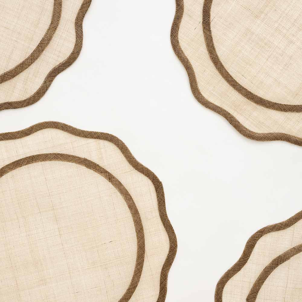 Brown Scalloped Woven Placemat | Pomegranate