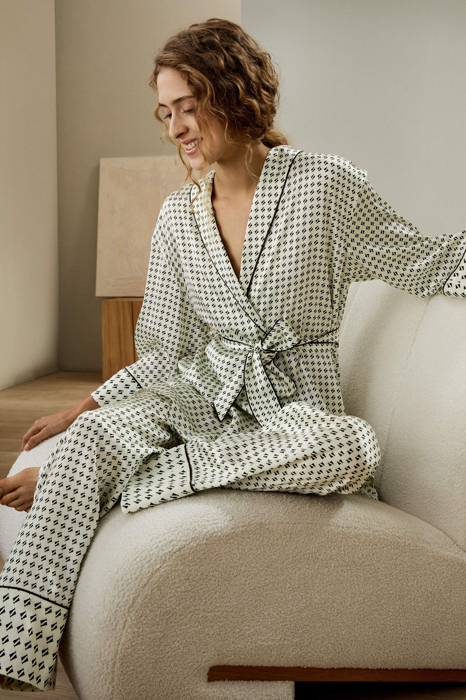 Pena Robe With Pants | LILYSILK