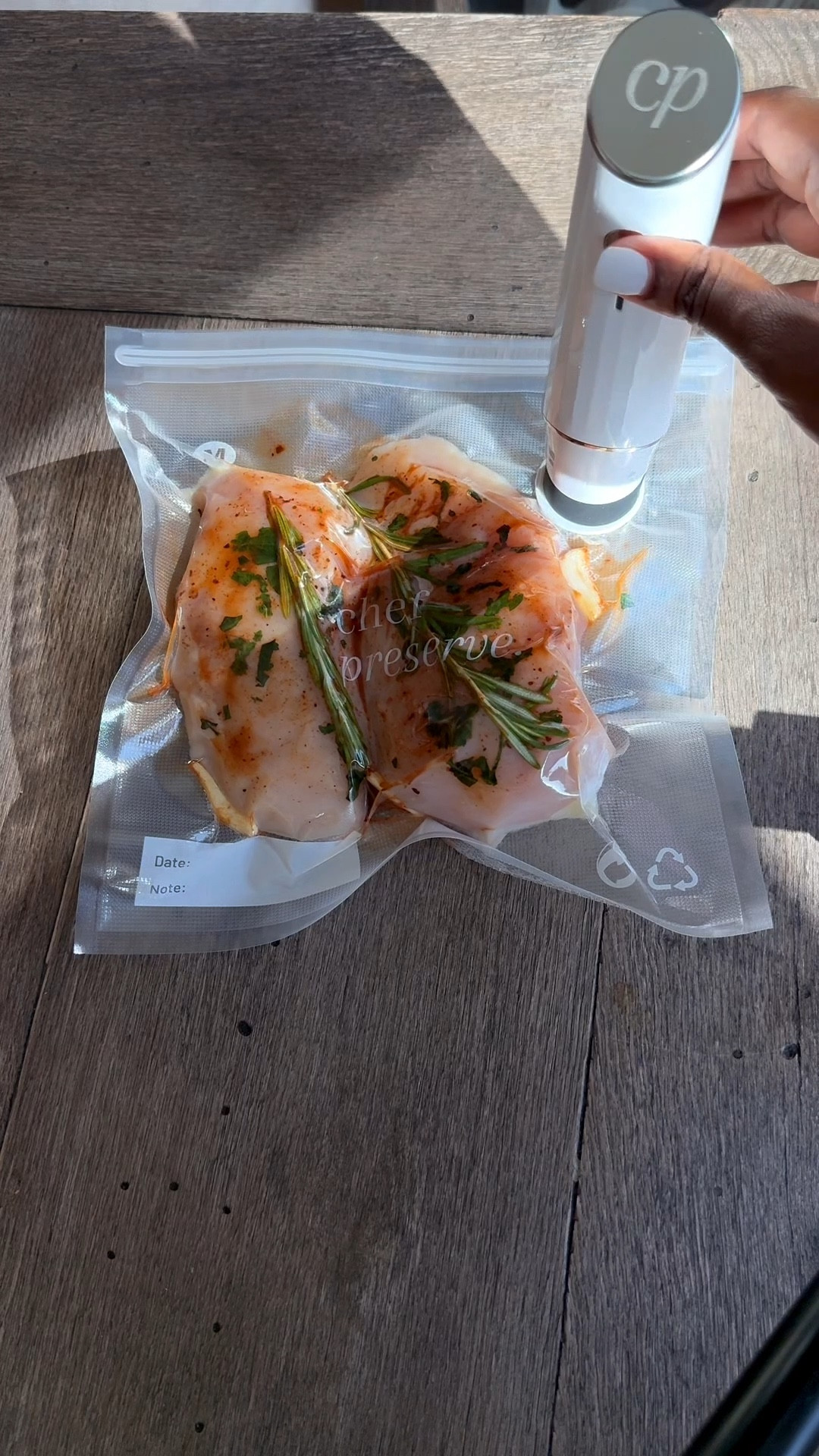 Being totally honest—I bought one of those big, plug-in vacuum sealers a few years ago... and never used it…😅😭 It was bulky and just didn't feel convenient enough to reach for.

This one? Game changer. 🤩 It's wireless, compact, and comes with reusable bags that are both microwave and dishwasher safe.

Definitely a kitchen must-have!
You can seal marinated foods and pop them straight into the fridge or freezer, and it's perfect for keeping your veggies fresh too.

A must-have for every kitchen! All items are ready to shop—just tap the link!

#LTKSaleAlert #LTKHome #LTKStyleTip