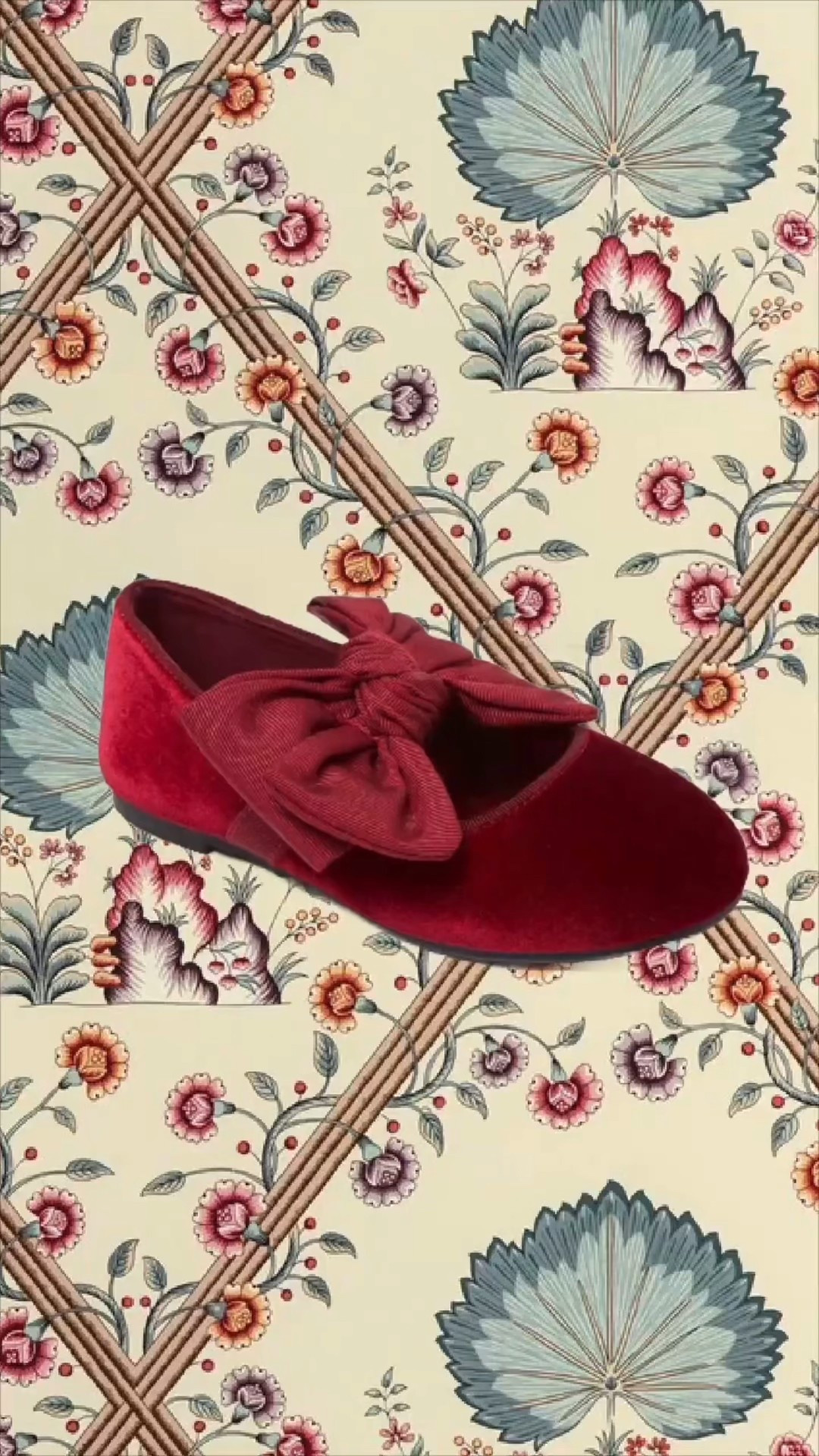 Target Red Velvet Bow Shoes for Christmas! 

Girls shoes, target finds, holiday 

#LTKShoeCrush #LTKGiftGuide #LTKKids