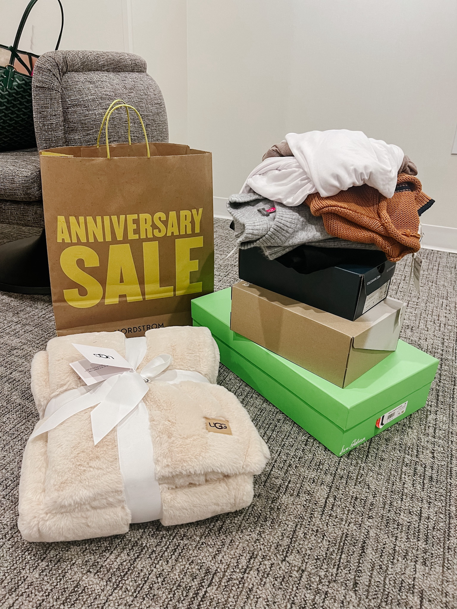 Nordstrom Sale: What Ali-Shaun Bought! 

Ali-Shaun didn’t find as much that she loved as she has in years past. Our store didn’t have many dresses either, which was kind of disappointing. I love seeing her in a dress. She still ended up with several new goodies.

#LTKSaleAlert #LTKxNSale #LTKOver40