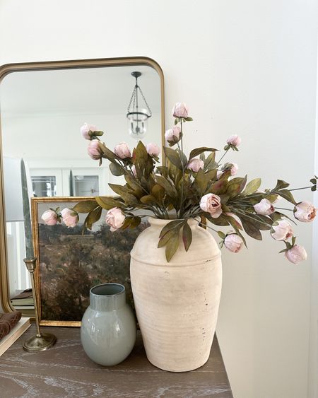 The most beautiful spring decor pieces! All of these pieces are from Target and very affordable too. 

Home decor, vase, floral stems, wall art, mirror, lamp, chest, entryway decor 

#LTKhome #LTKFind #LTKstyletip
