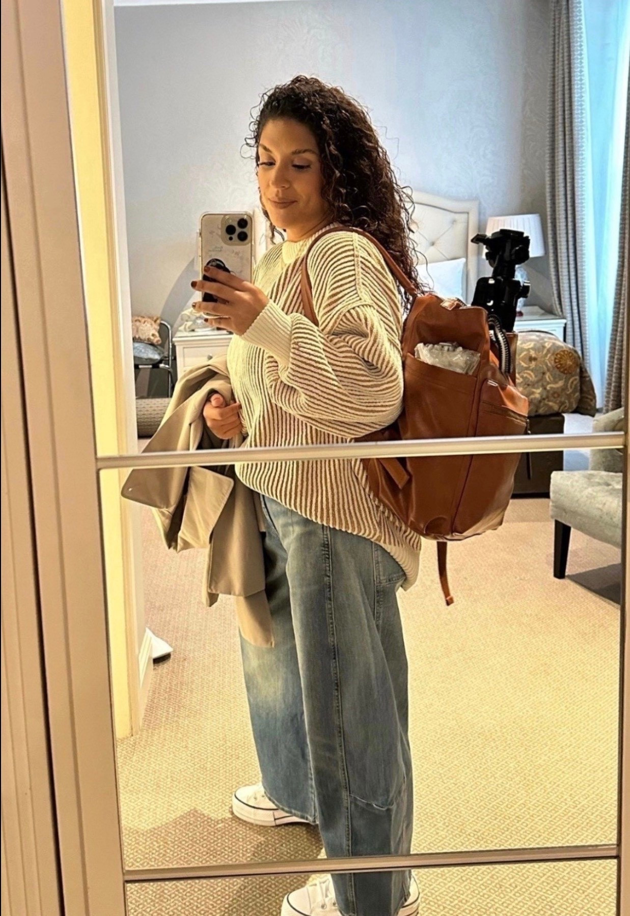 running around but still making it cute 🤎 oversized knit, comfy denim, and the carry all bag that fits everything.

#everydaystyle #casualchic #cozyoutfit #oversizedsweater #denimstyle #momstyle #traveldaylook #ootdinspo #stylefinds #effortlessstyle

#LTKdayinmylife #LTKootd #LTKstorytime