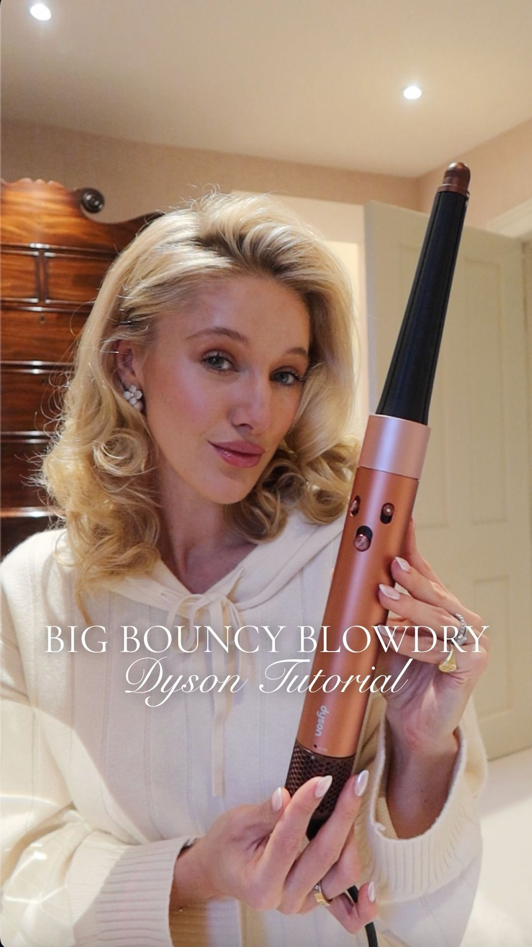 How to get my old money big bouncy blowdry 🤍

#LTKCyberWeek #LTKgiftguide #LTKbeauty