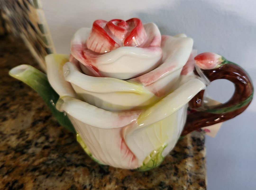 Corner Ruby Garden Collection Rose Shaped Ceramic Teapot - Etsy | Etsy (US)