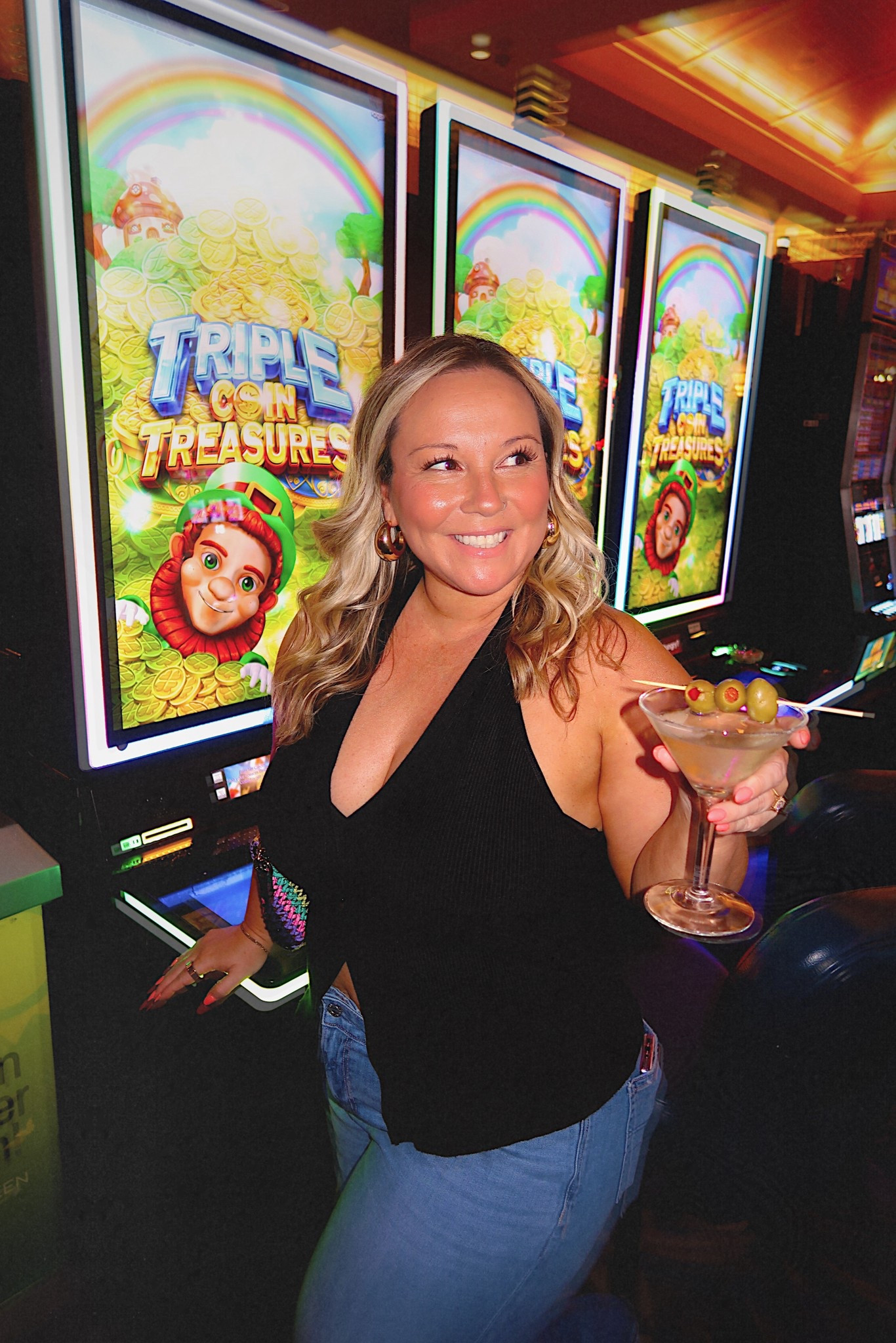 Date night outfit 
Abercrombie halter top size LARGE 
Jeans size 14 SHORT 

Petite style, American Eagle, curvy jeans, style over 40, how to style, night out outfit 

#LTKMidsize #LTKPetite #LTKOver40

#LTKStyleTip #LTKMidsize #LTKSaleAlert