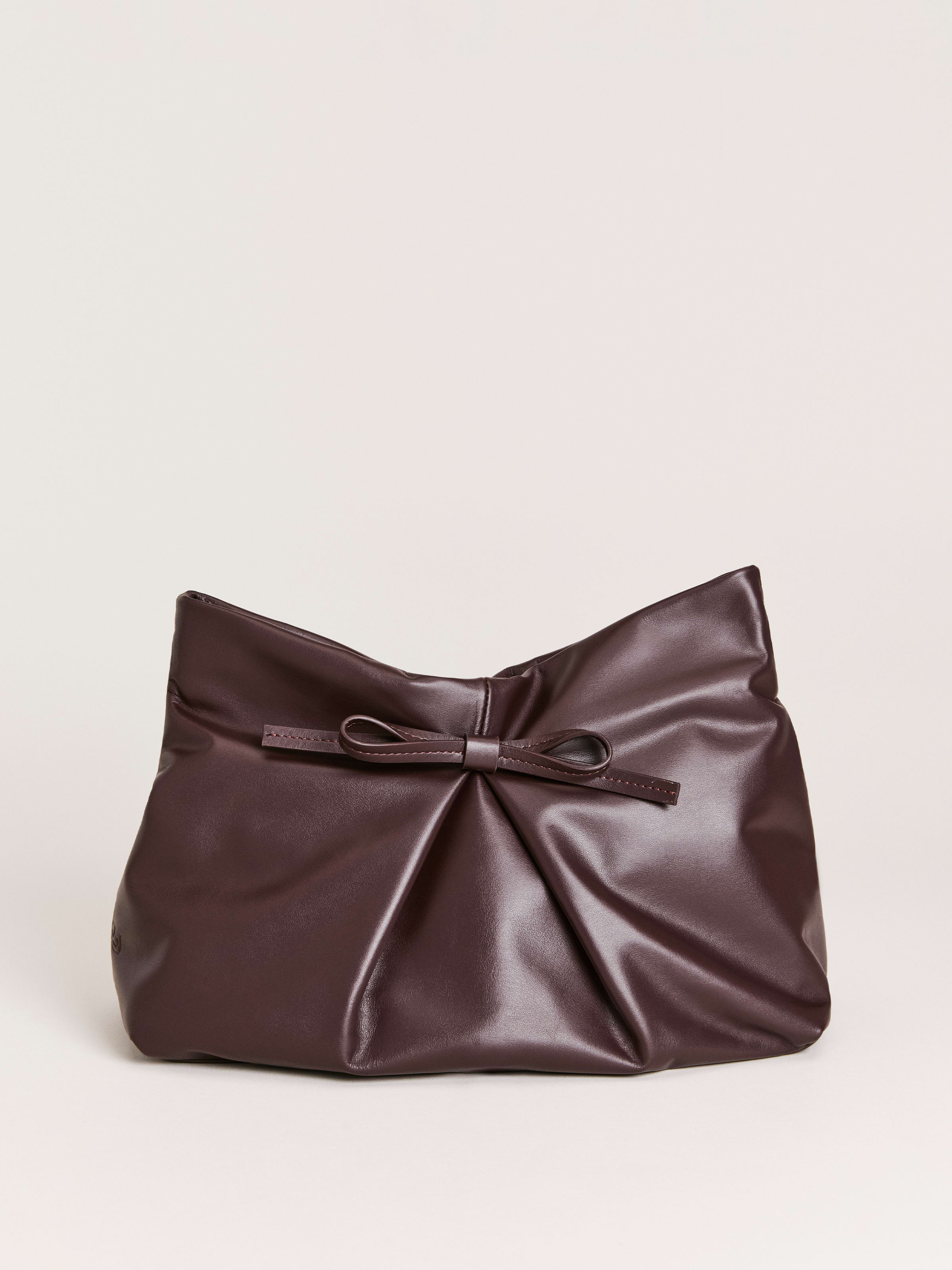 Vittoria Clutch | Reformation (Global)
