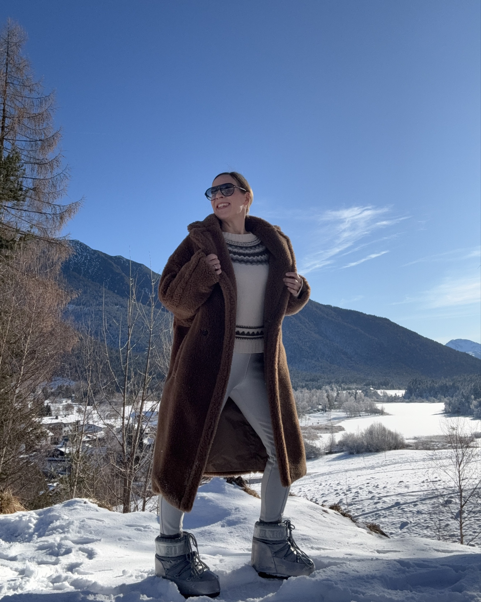 Max Mara Teddy Mantel & Moon Boots

#LTKwinter #LTKshoes #LTKstyletip