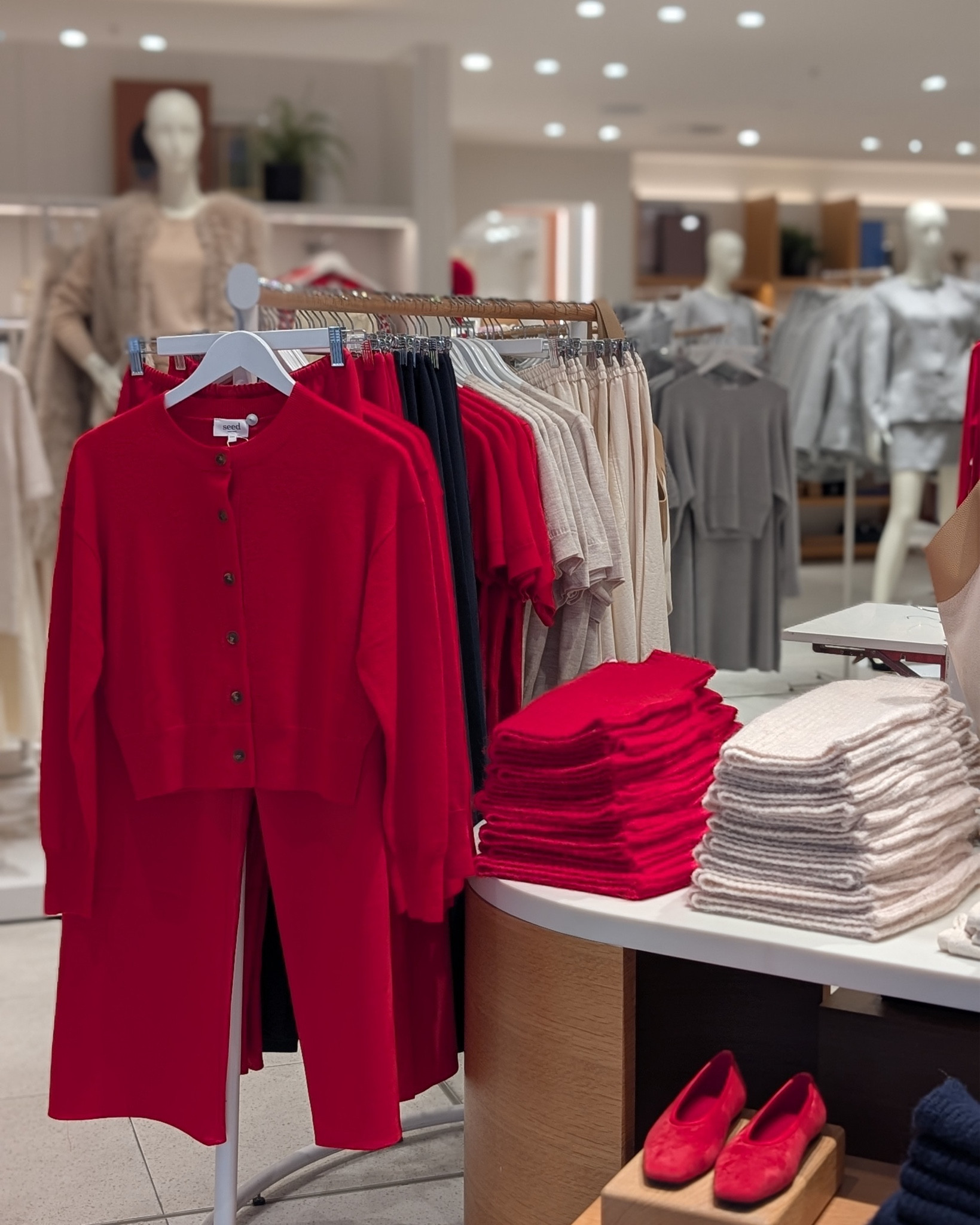 A touch of red at SEED and beyond



#LTKaustralia