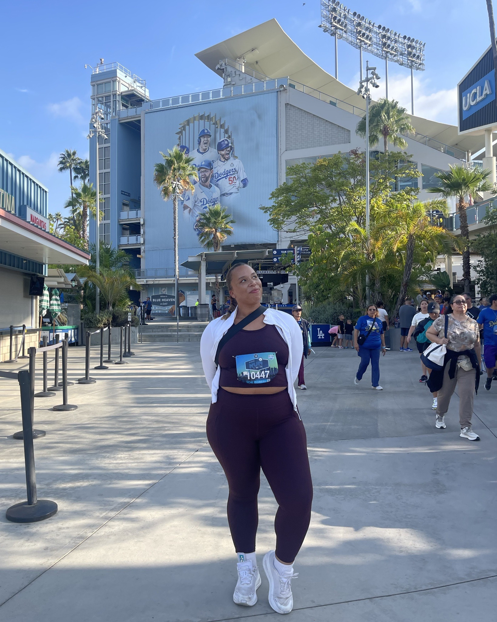 wearing a size xl 🤍✨

#LTKActive #LTKootd #LTKMidsize