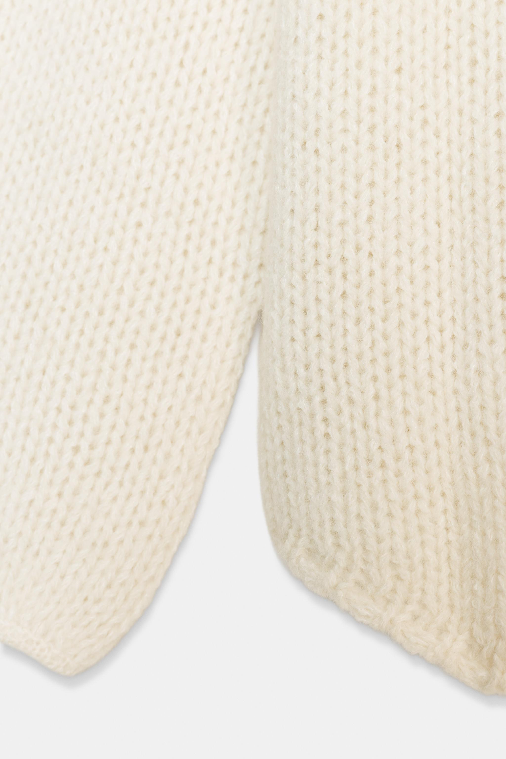 ASYMMETRIC HEM KNIT JUMPER | Zara US