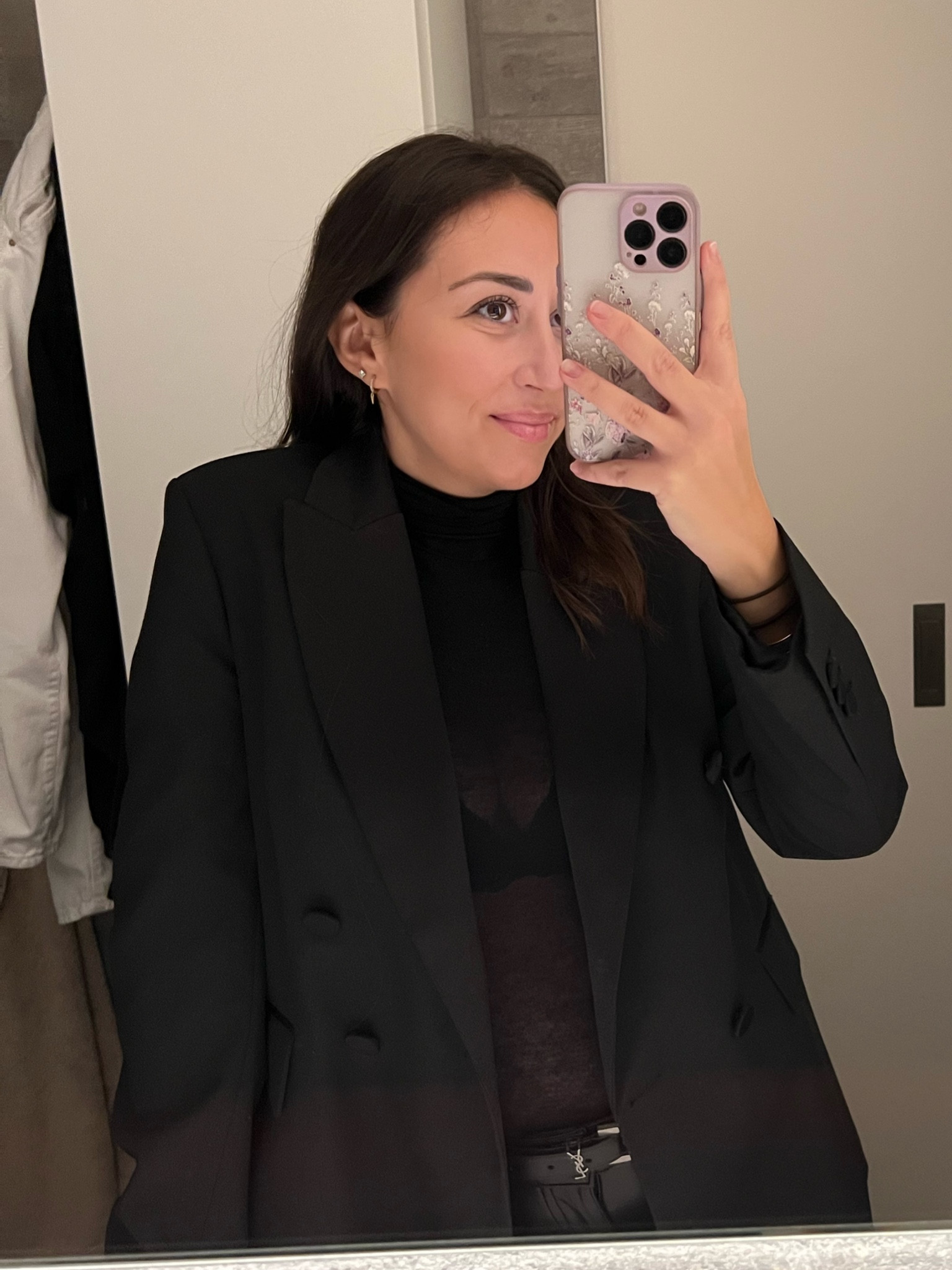 My blazer is old from Zara, but I linked some super cute ones from H&M!