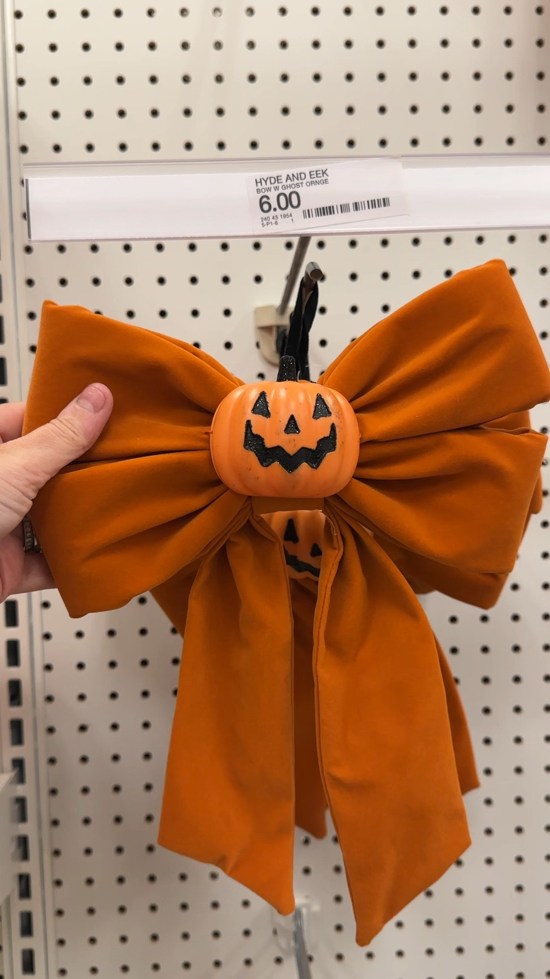 NEW Halloween wreath bows! 

#LTKHome #LTKParties #LTKSeasonal