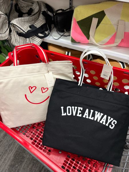 Large tote bags from Target!

Target style, target finds, new at target, target mom 

#LTKhome #LTKfamily #LTKitbag