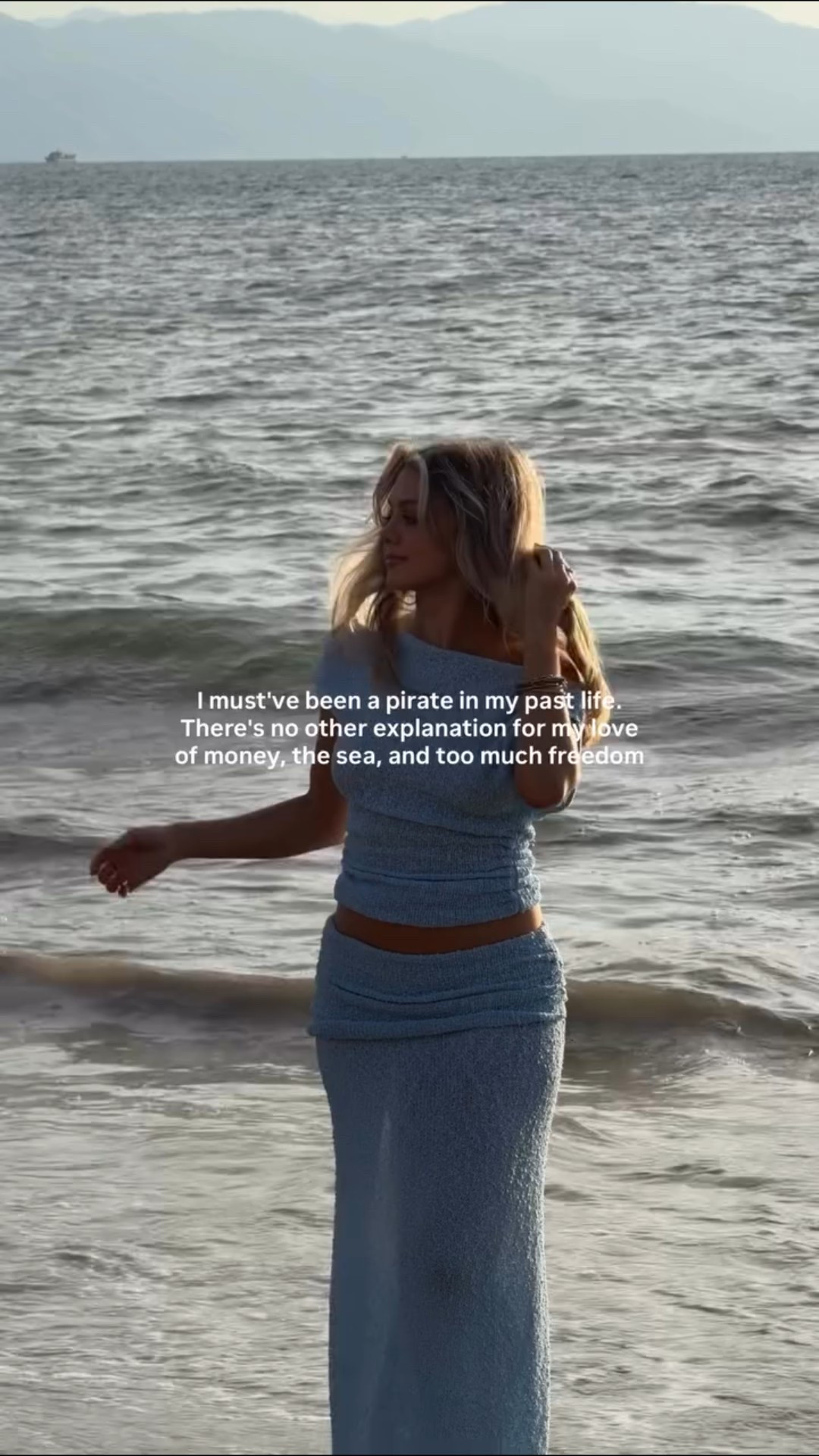 I must’ve been a pirate in my past life. 🌊🌴🏴‍☠️
There’s no other explanation for my love of money, the sea, and too much freedom