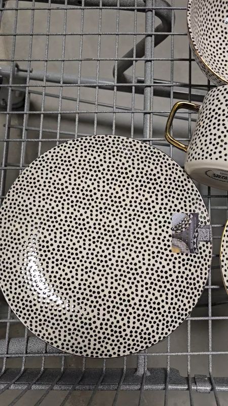 Walmart Find - Thyme & Table

These are were so pretty they caught my eye from a different aisle!  I love how the dishes also have a matching baking, measuring and storage set for a uniform kitchen aesthetic.

Seasonal, home decor, summer, kitchen, cooking, lifestyle, dots, accents, measuring, baking, 

#LTKSeasonal #LTKFindsUnder100 #LTKHome