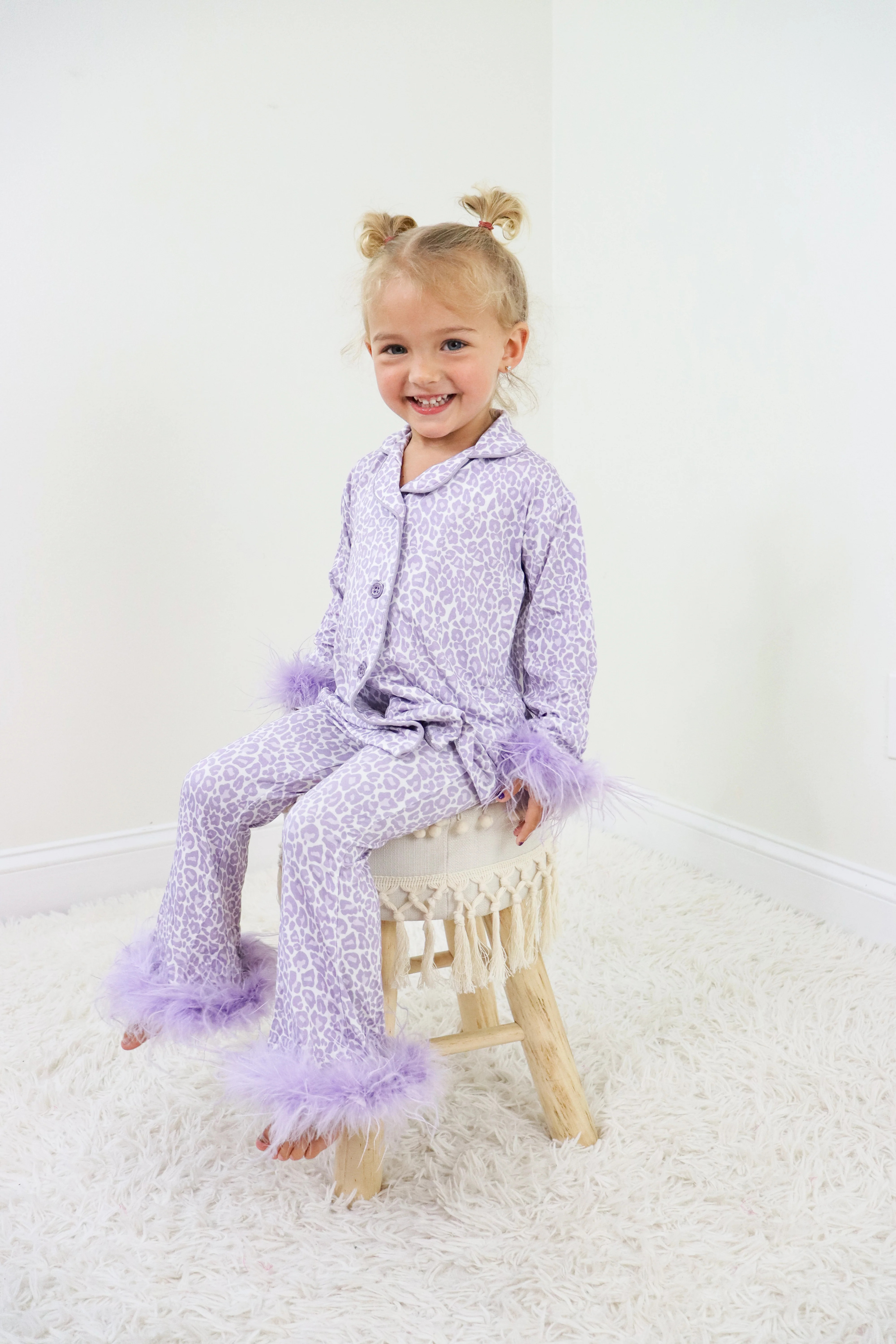 LAVENDER LEOPARD GIRL’S FLARE FEATHERED DREAM SET | Dream Big Little Co.