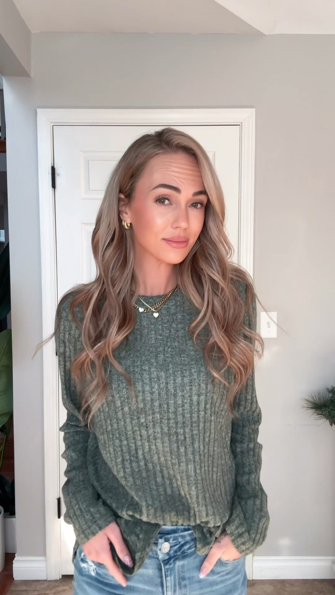 This color depositing mask blew my mind! I’ve been trying it make my way back to my natural dark blonde color and this mask was a great way to try it out without the permanent results. Should last up to 25 washes! 

#LTKselfcare #LTKmomlife #LTKBeauty