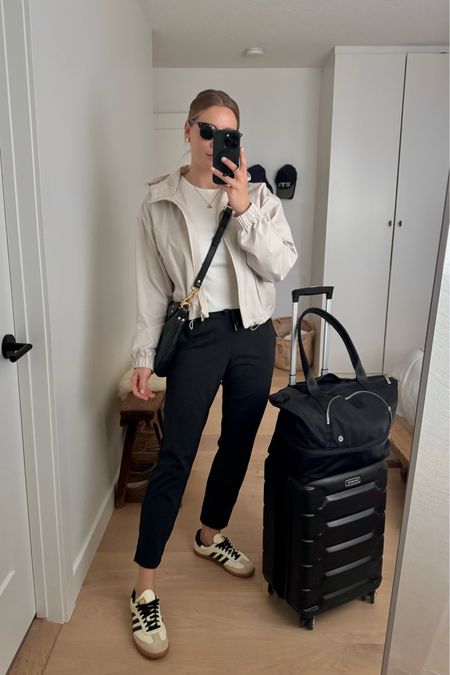Comfy travel outfit / road trip outfit / spring outfit #travel #style #outfit #aritzia #lululemon

#LTKActive #LTKItBag #LTKTravel