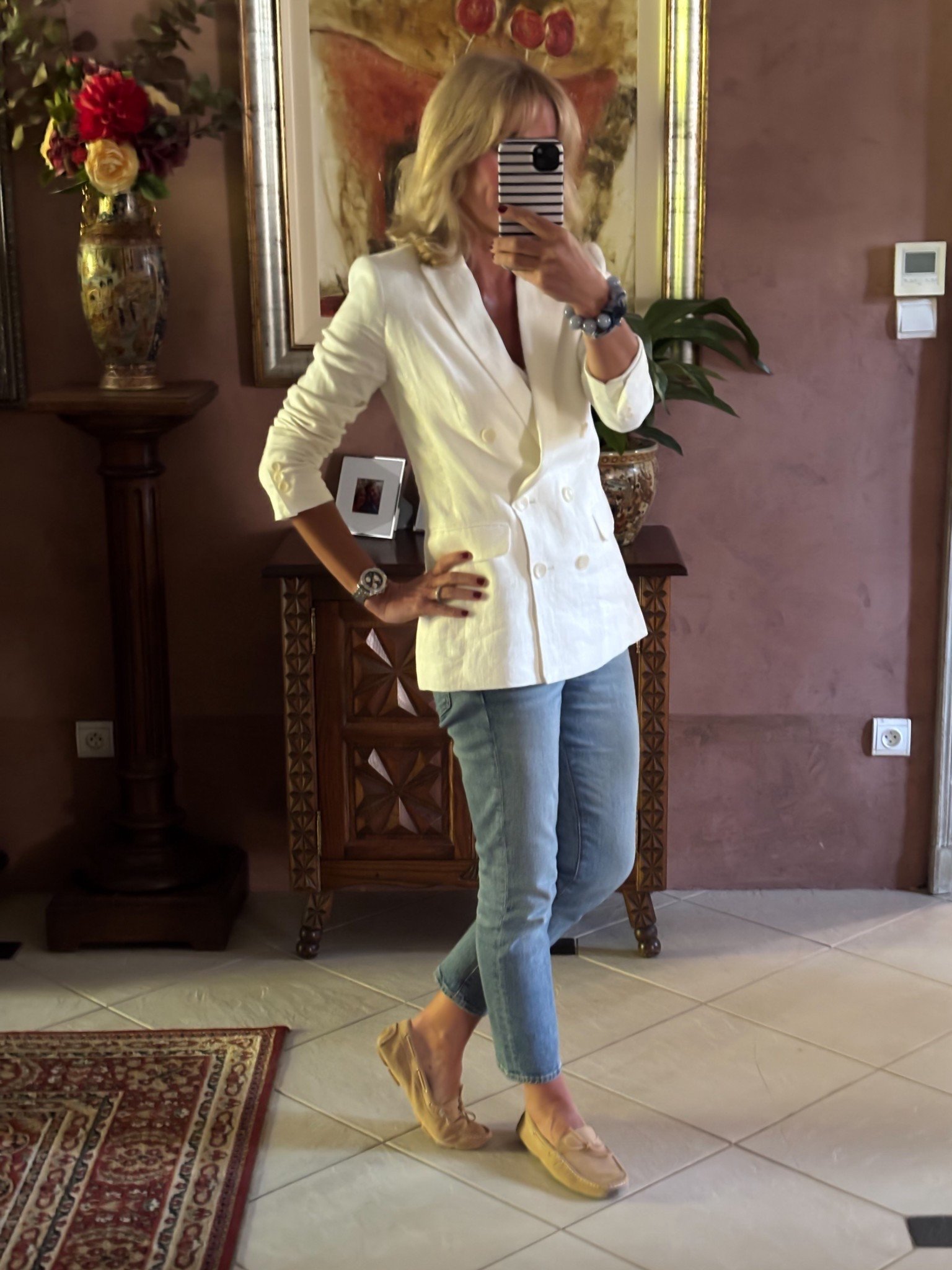 Got to love. Blazer & this linen one is a favourite of mine 🤍
.
#mymidlifefashion #mystyle #whatimwearing #outfitideas #timelessstyle 

#LTKeurope #LTKautumn #LTKover50style