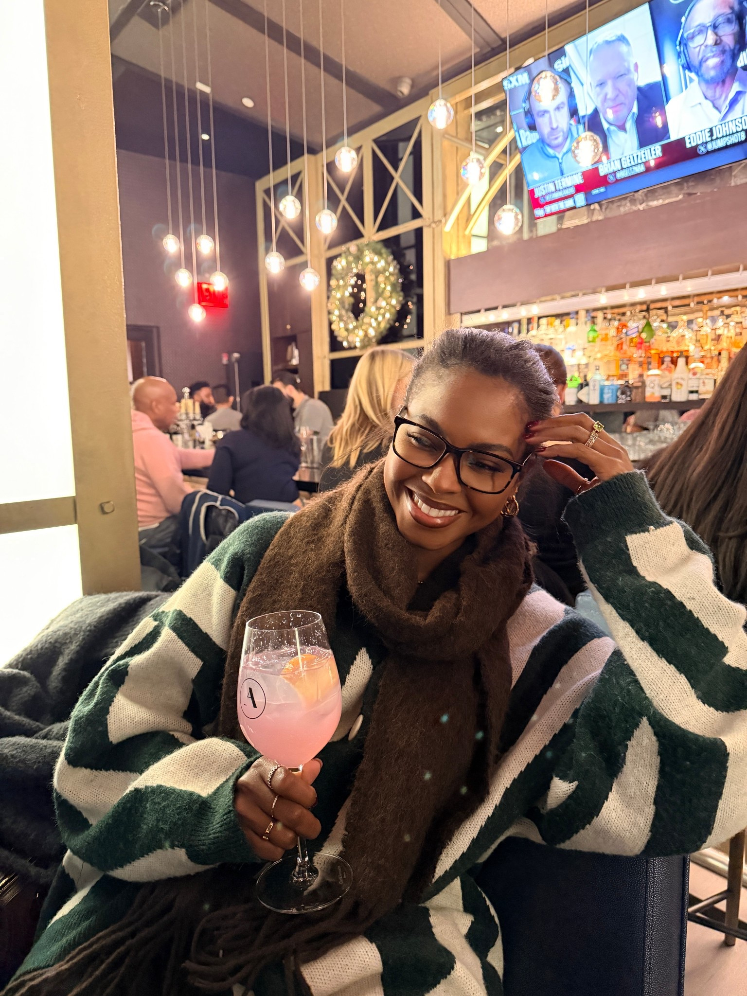 Found a VERY similar cardigan in a Merlot color. 


#LTKFindsUnder100 #LTKMidsize