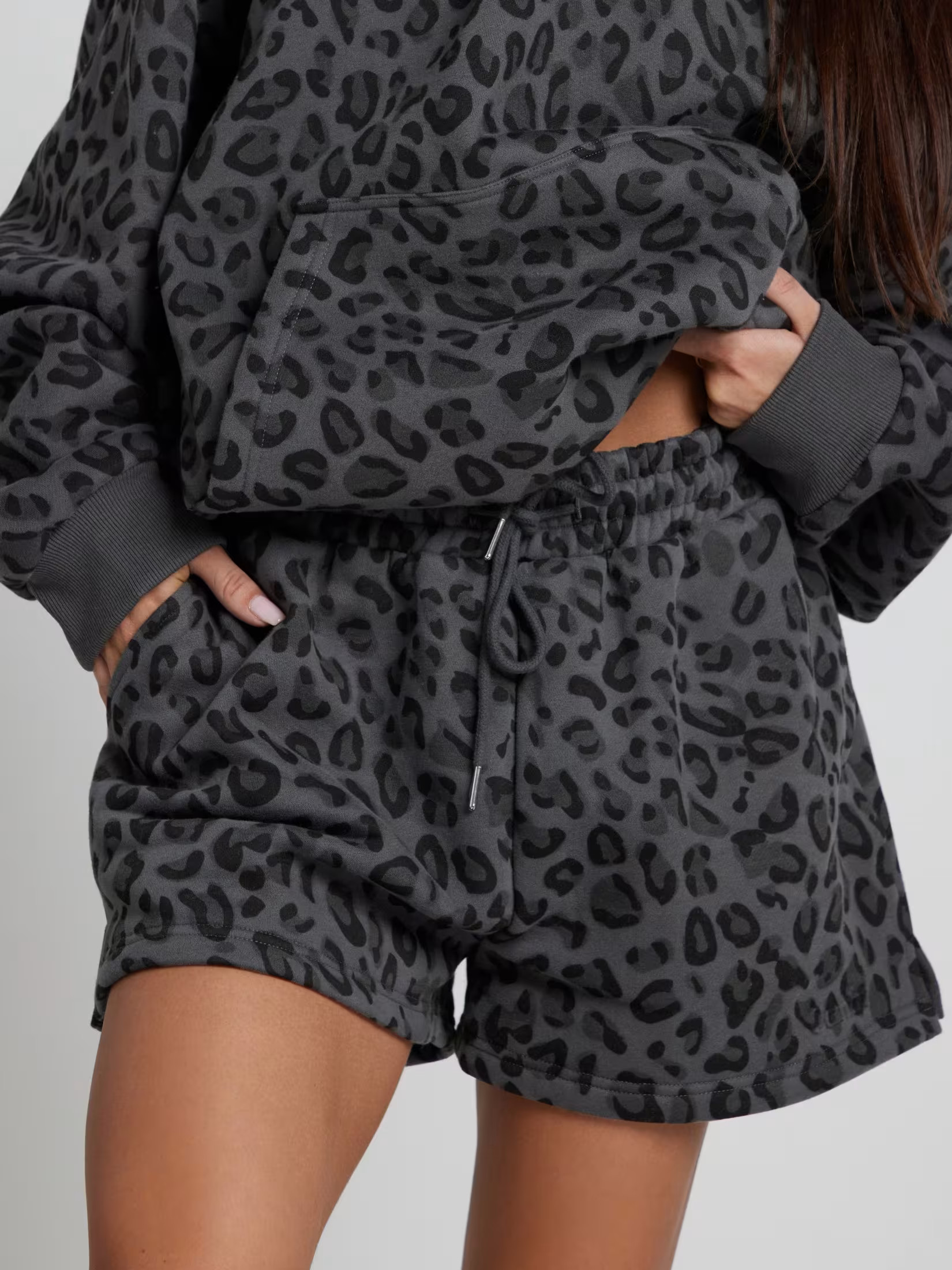 Minimalist Shorts — Comfrt | Comfrt