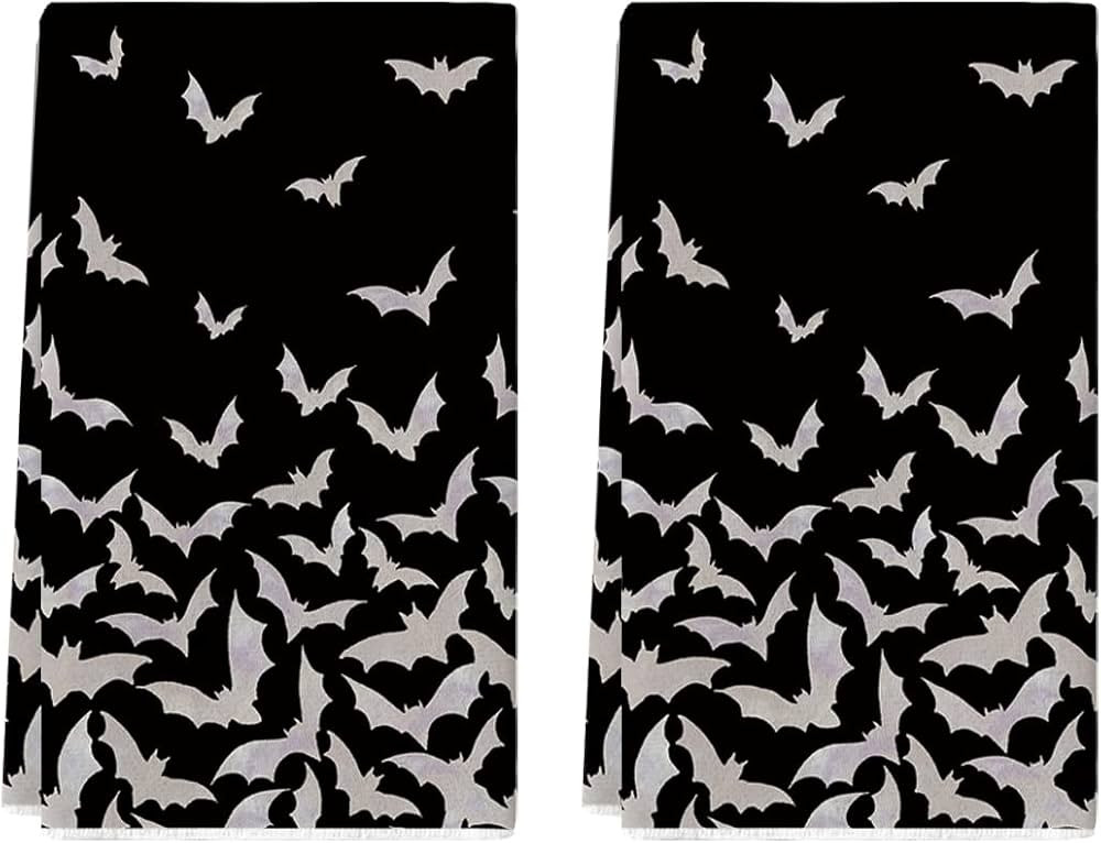 Artoid Mode Black Bats Halloween Kitchen Towels Dish Towels, 18x26 Inch Farmhouse Spooky Decorati... | Amazon (US)