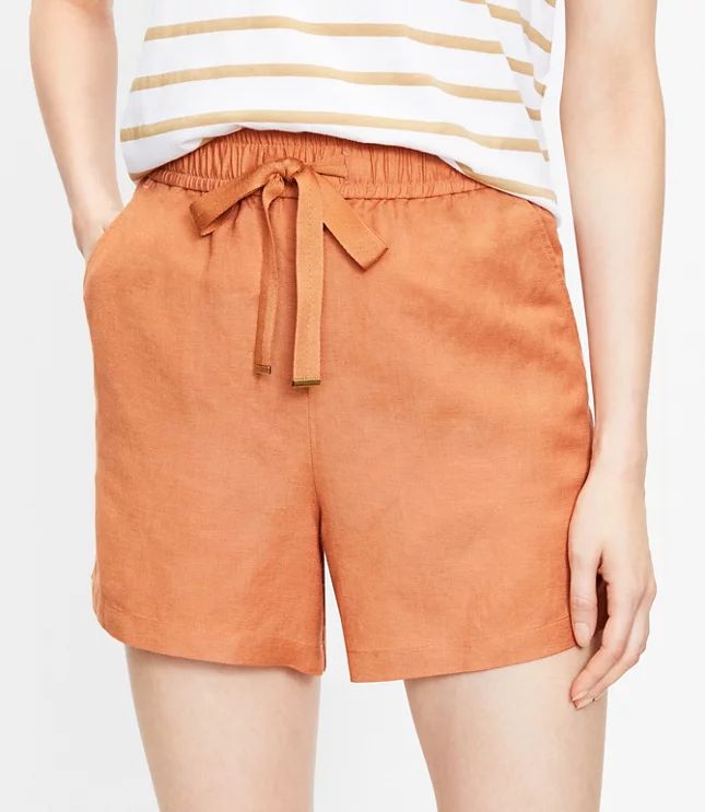 Drawstring Pull On Shorts in Linen Blend | LOFT