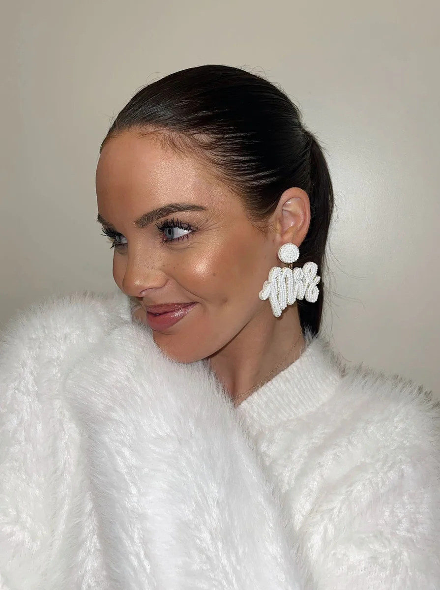 MRS BEADED EARRINGS IN WHITE | raëliv