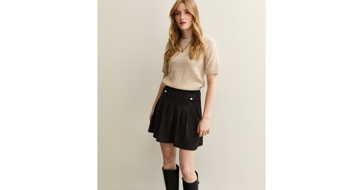 Black Pleated Mini Skirt | New Look | New Look (UK)