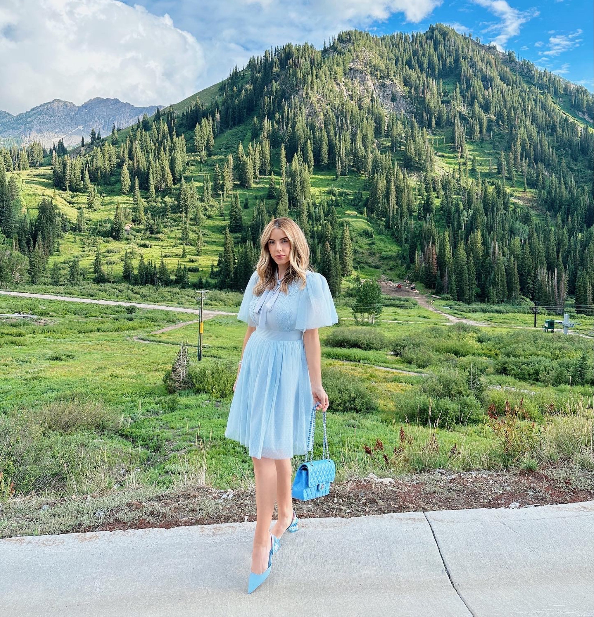 Cinderella moment ✨👡

Shoes are by Aldo 