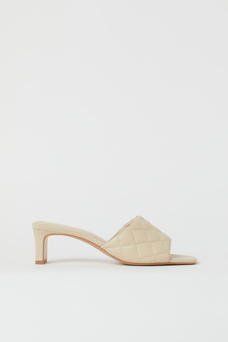 Quilted mules - Light beige - Ladies | H&M GB | H&M (UK, MY, IN, SG, PH, TW, HK)