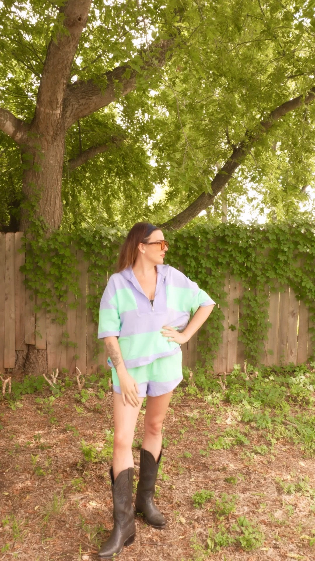 These old knees aren’t as smooth as they use to be. Wearing a size medium in the set. Go grab it in every color! 

#LTKSummerEdit #LTKSeasonal #LTKMidsize